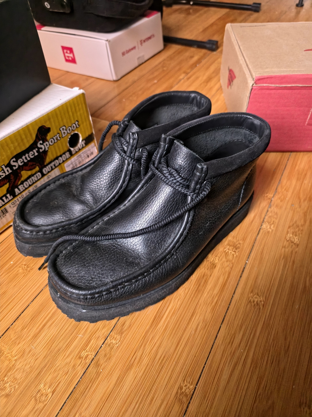 Clarks Men’s Black Leather Chukka Boots